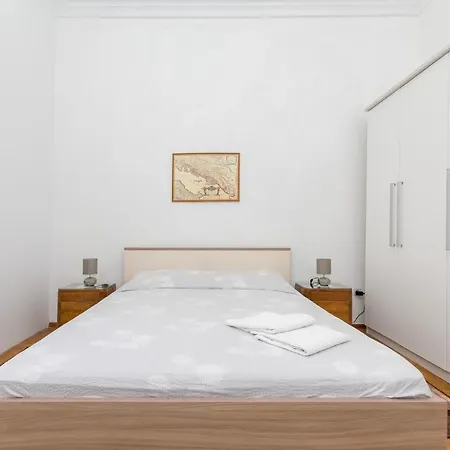 Veranda Πανσιόν Ντουμπρόβνικ